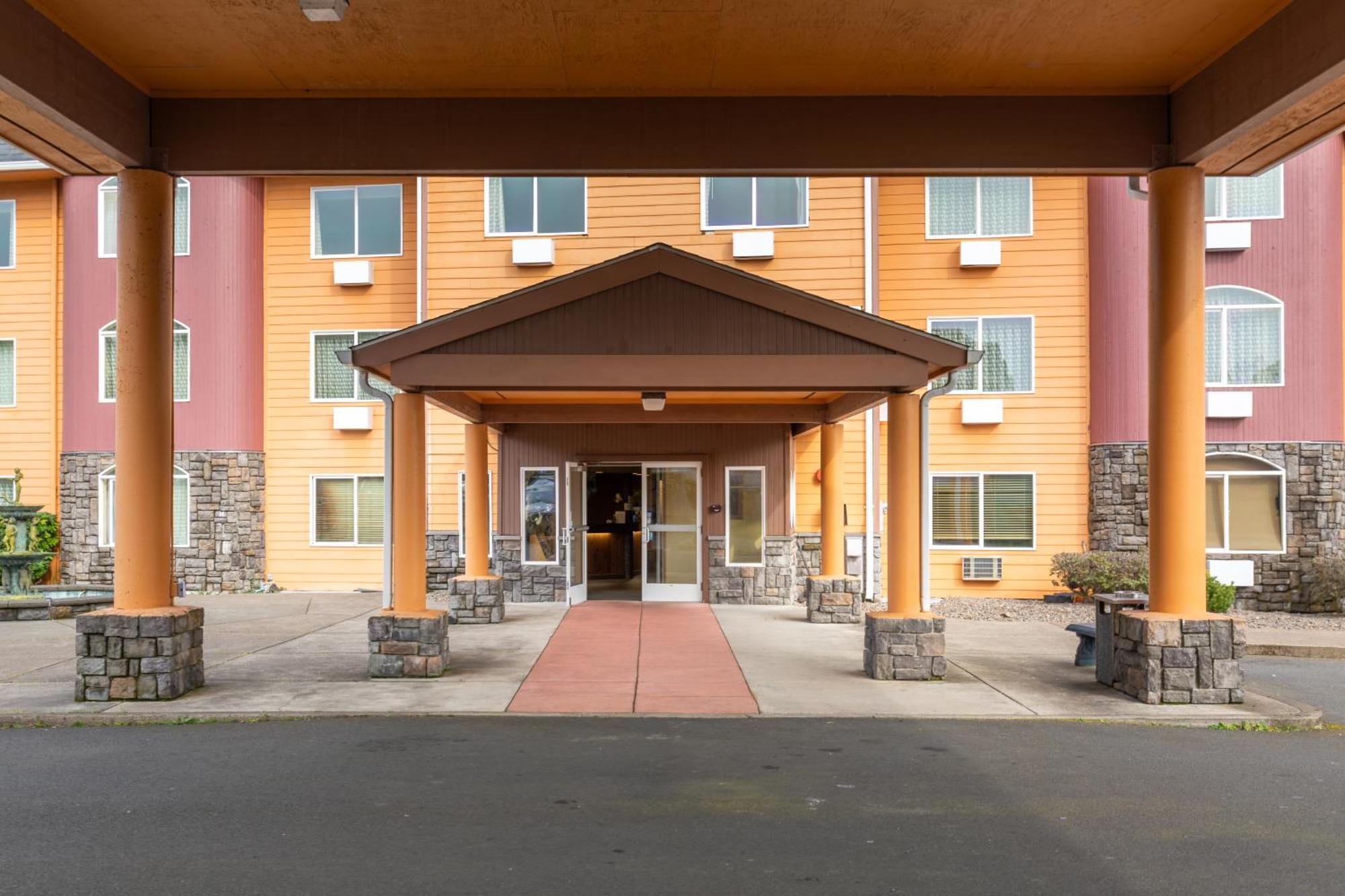 Palace Inn & Suites Lincoln City Ngoại thất bức ảnh