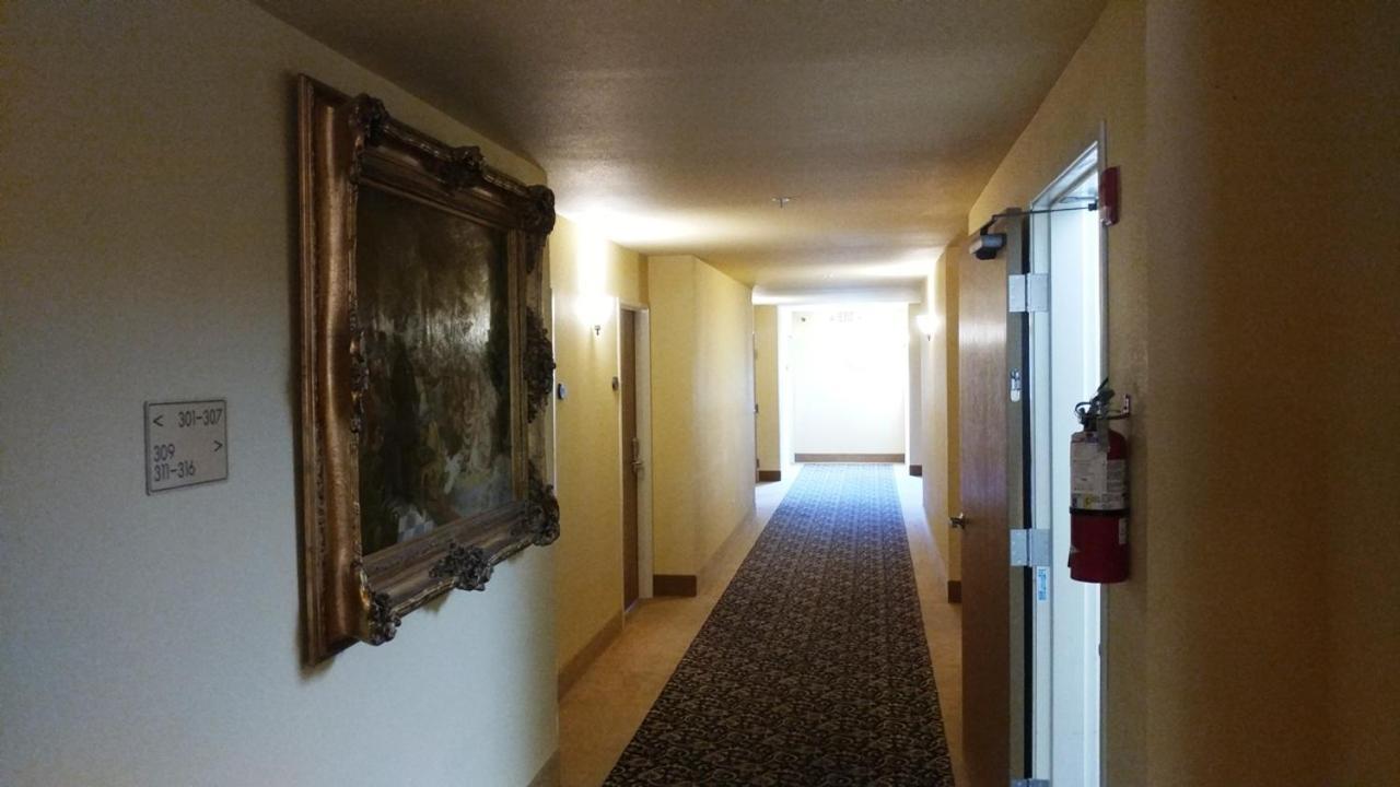 Palace Inn & Suites Lincoln City Ngoại thất bức ảnh