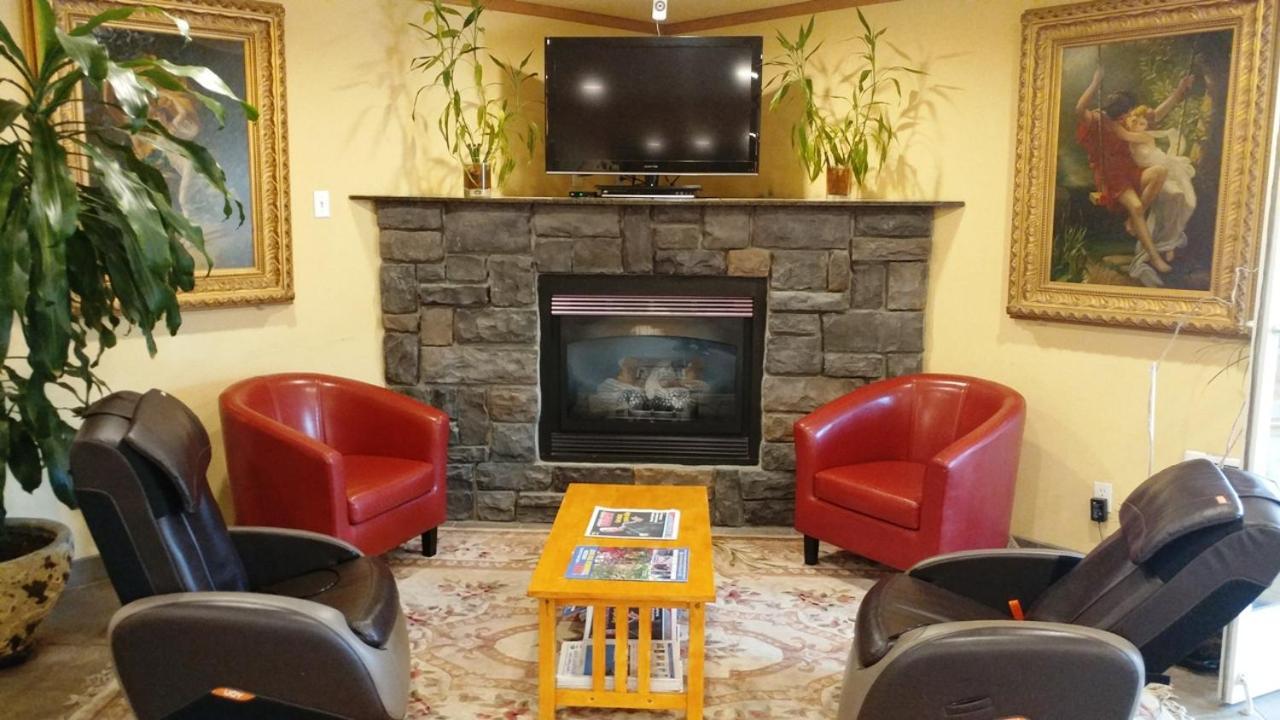 Palace Inn & Suites Lincoln City Ngoại thất bức ảnh