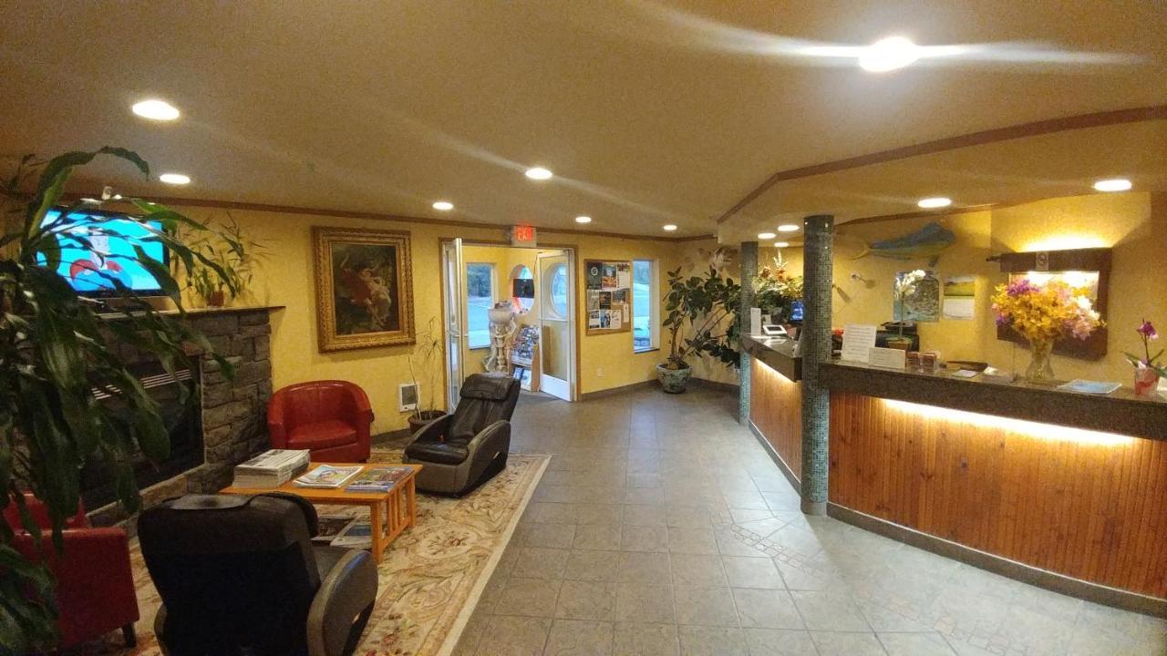 Palace Inn & Suites Lincoln City Ngoại thất bức ảnh