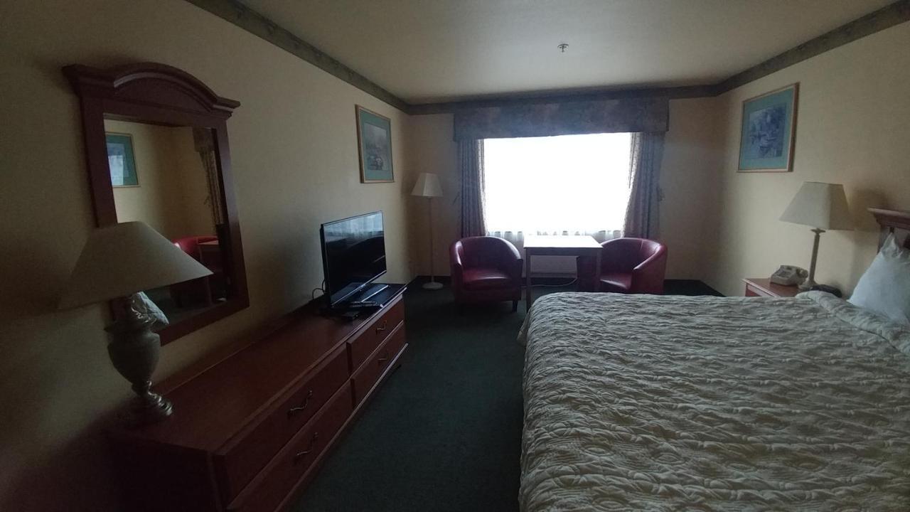 Palace Inn & Suites Lincoln City Ngoại thất bức ảnh